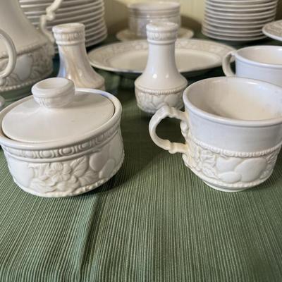 Vintage Metlox Vernon Antigua Dinner Set