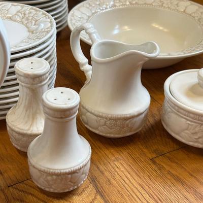 Vintage Metlox Vernon Antigua Dinner Set