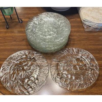 Set of 12 Vintage Kig Indonesia grapes and leaves clear glass plates