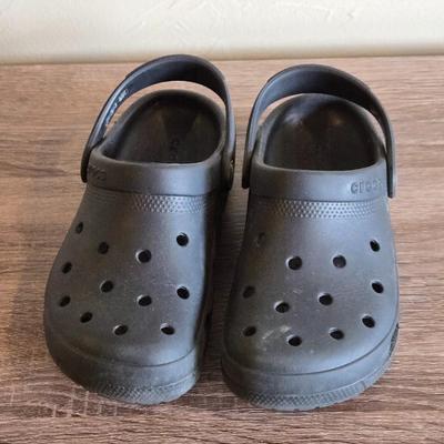 Kid's size 3 Black Crocs