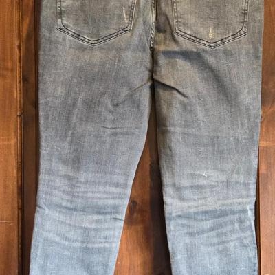 New with Tags Women's EXPRESS Jeans with Black Embroidered Flower Details