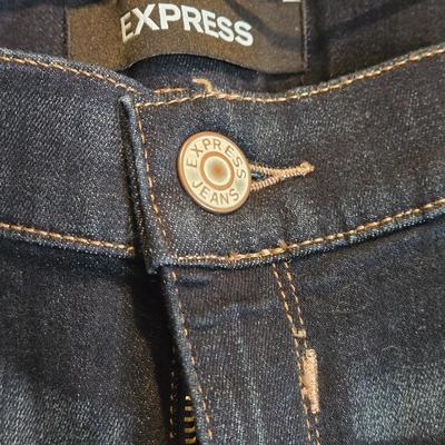 New with Tags Women's EXPRESS Jeans size 10r