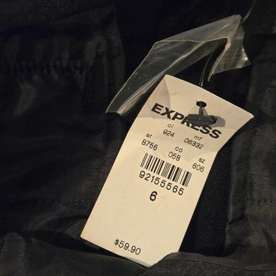 New with Tags Women's EXPRESS size 6 Cropped Wide Leg Pants