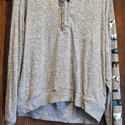 New with Tags Victoria Secret Pink Lightweight Hoodie Top