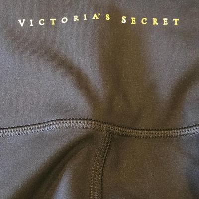New with Tags Victoria Secret Studio Leggings