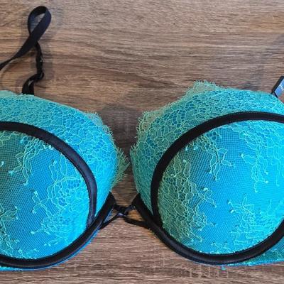 New with Tags Victoria Secret Bra