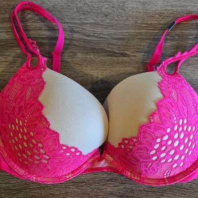 New with Tags Victoria Secret Bra