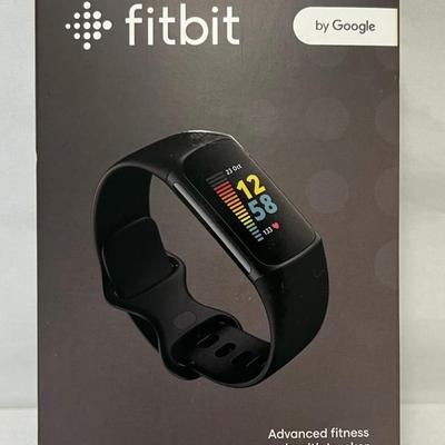 FitBit Charge 5