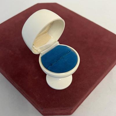 Mid-Century Rocket Jewelry Tulip Ring Box