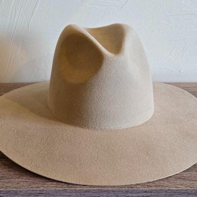 New with Tags GIGI PIP Wool Hat #2