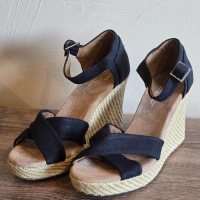 New in the Box Toms Wedge Sandals