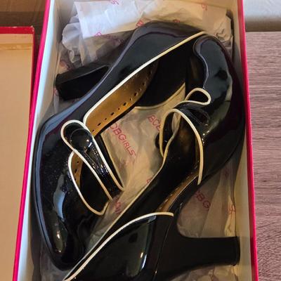 BCBG Girls Black Patent with White Piping Heels