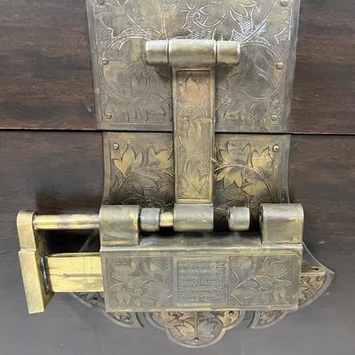 Fabulous Meiji Period Camphor Wood Trunk