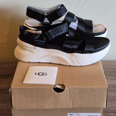 New in the Box UGG Black & White Strappy Sandals