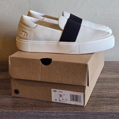 UGG Casual White & Black Slip Ons