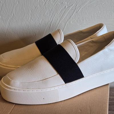 UGG Casual White & Black Slip Ons