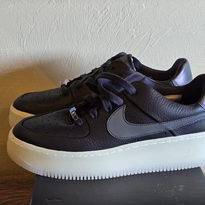New in the Box Nike Airforce 1 Low Tops