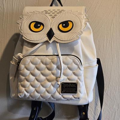 Harry Potter Hedwig Backpack with Hedwig Plushy Accessory