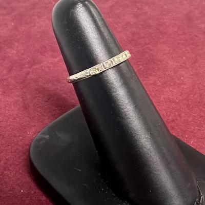 Stamped 18K Gold Deco Band [1.66g]