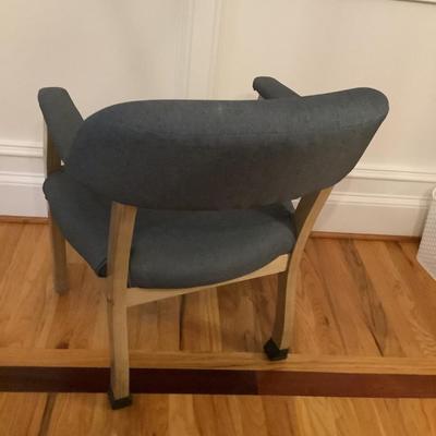 Chair with grey fabric in good condition 34"H 24"L 21"W