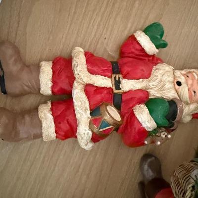 Hunting Santa trio