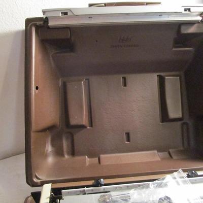 Antique Smith & Corona 250 XKE electric typewriter in locking case