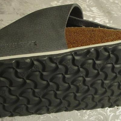 1 pr Birkenstock men's sandals size 45 (European size), American size 12