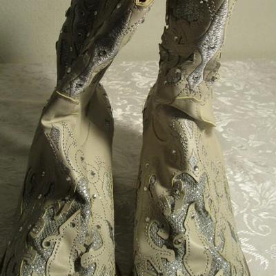 women's beige cowboy boots with bling, European size 39 (US size 8)