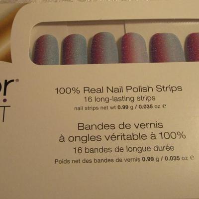 4 pkg Color Street 100% real nail polish strips