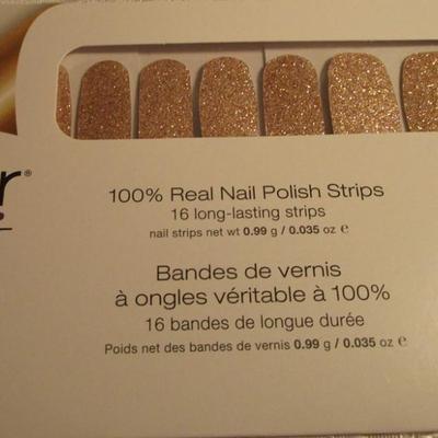 4 pkg Color Street 100% real nail polish strips