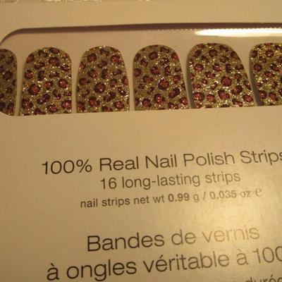 4 pkg Color Street 100% real nail polish strips