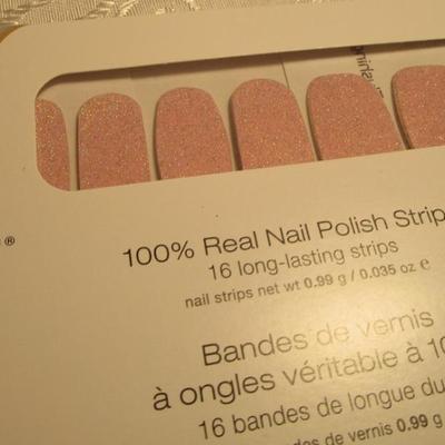4 pkg Color Street 100% real nail polish strips
