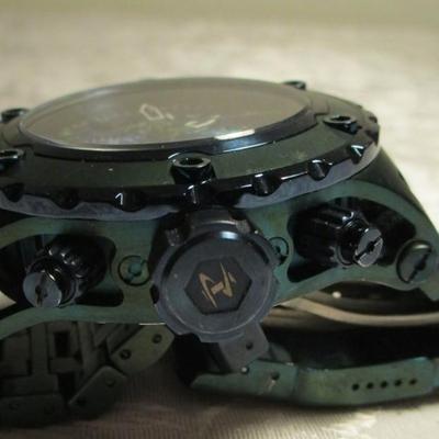 NEW Invicta Suva men's watch