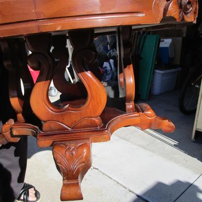 Round table with Italian marble top