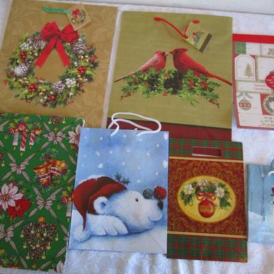 6 Christmas gift bags, 1 Christmas gift box, 1 pkg gift tags