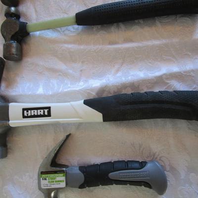 4 hammers various sizes