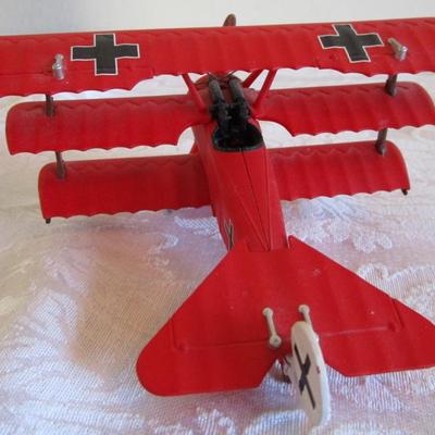 Fokker DR.1 Triplane, steel model kit, and matching model plane