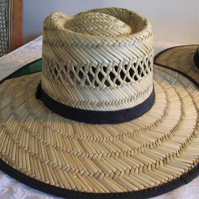 Outdoor Cap, 3 straw hats with visors one size fits most