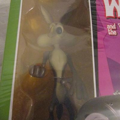 Wiley Coyote snap-it model kit