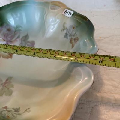 Porcelain pink & white roses bowl