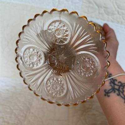 Imperial glass gold hobstar & crane vase