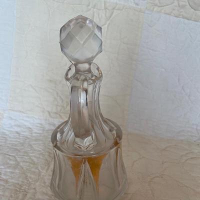 Oil & vinegar cruet with gold trim