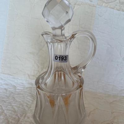 Oil & vinegar cruet with gold trim