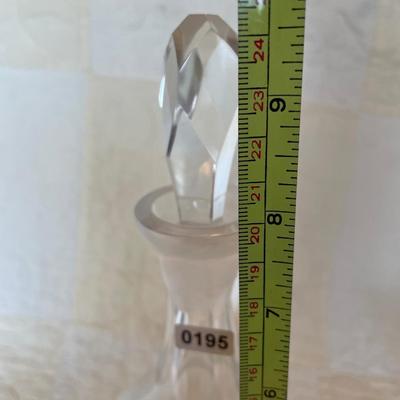 Handcut crystal decanter