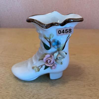 Miniature boot with sculpted flowers