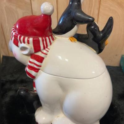 Vintage Harry & David polar bear cookie jar
