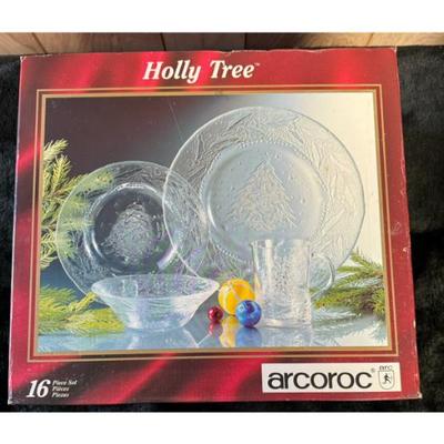 Vintage Arcoroc France Holly tree clear 16 pc dinnerware