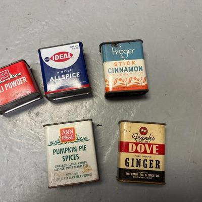 Vintage spice tins