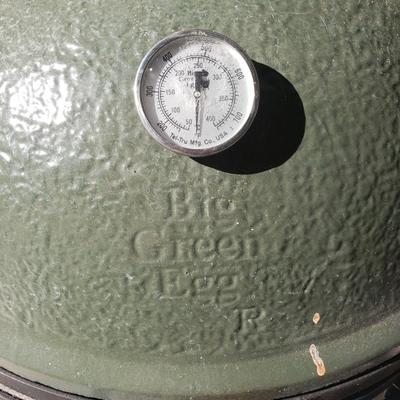 The Big Green Egg Grill/Smoker and Accessories (D-KD)