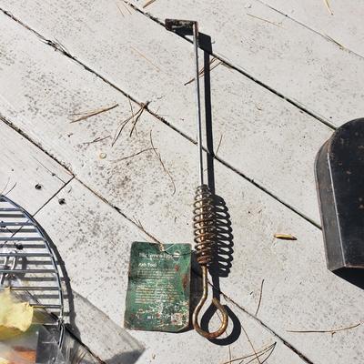 The Big Green Egg Grill/Smoker and Accessories (D-KD)